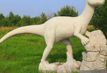 泉州雕刻恐龙的砂岩艺术