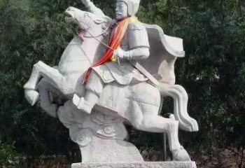 泉州神帅韩信骑马石雕塑像，领雕塑定制出精美传奇