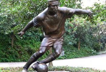 泉州踢足球铜雕体育运动人物雕塑