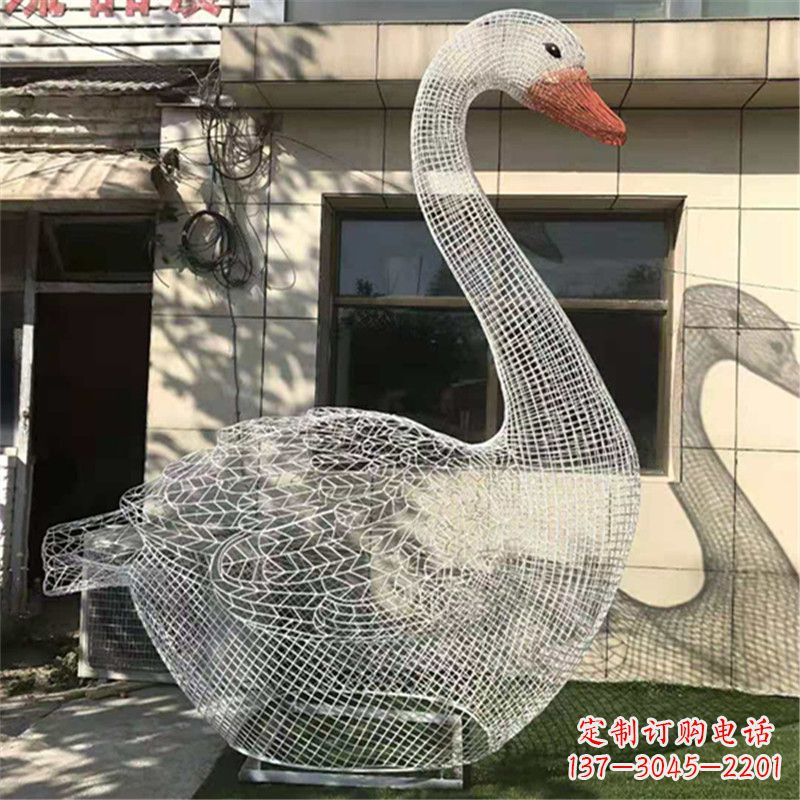 泉州卧姿天鹅不锈钢草坪网格动物摆件