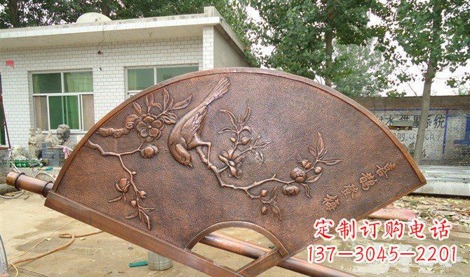 泉州喜鹊登梅扇子景观铜浮雕
