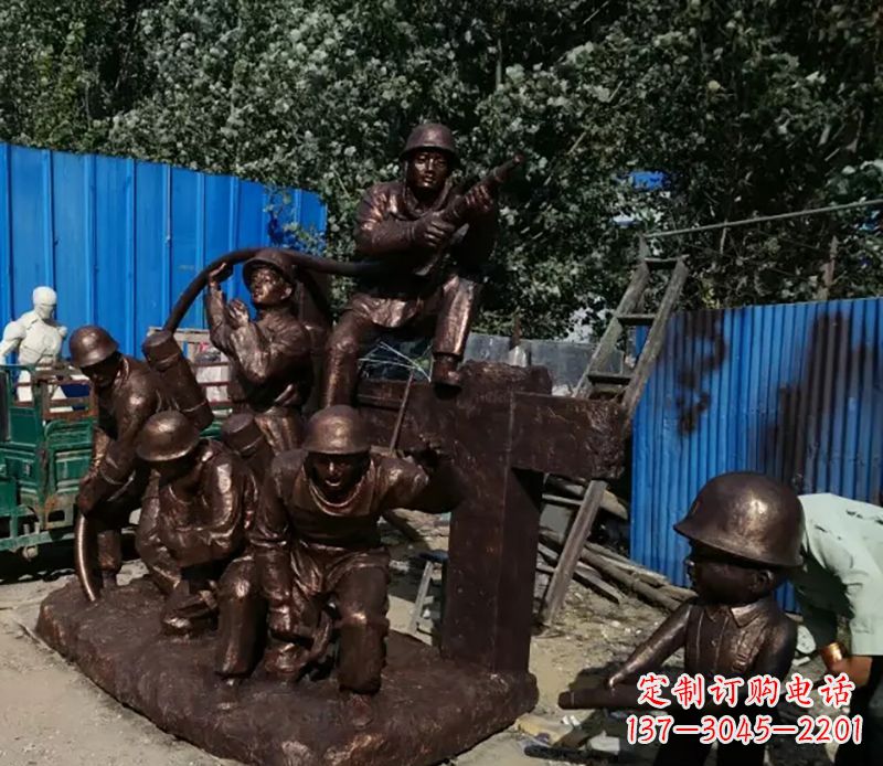 泉州消防员灭火景观雕塑