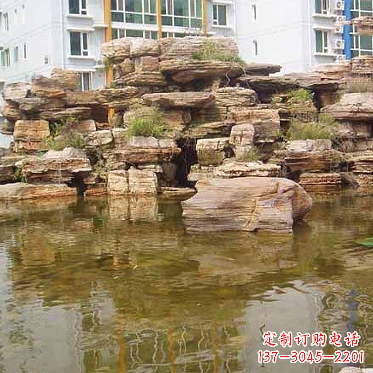 泉州小区庭院假山鱼池