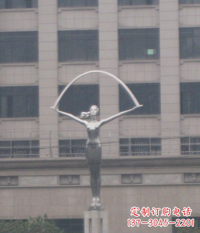 泉州校园不锈钢女孩雕塑