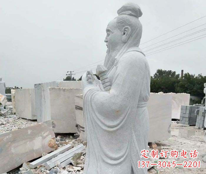 泉州校园景观孔子石雕