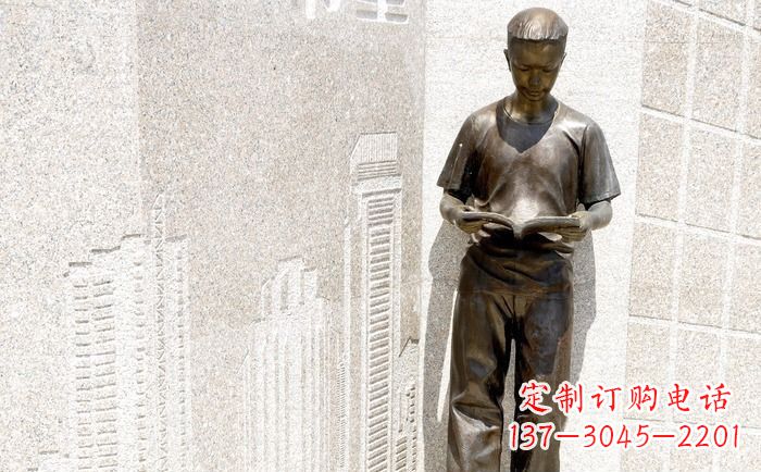 泉州校园看书的学生人物铜雕