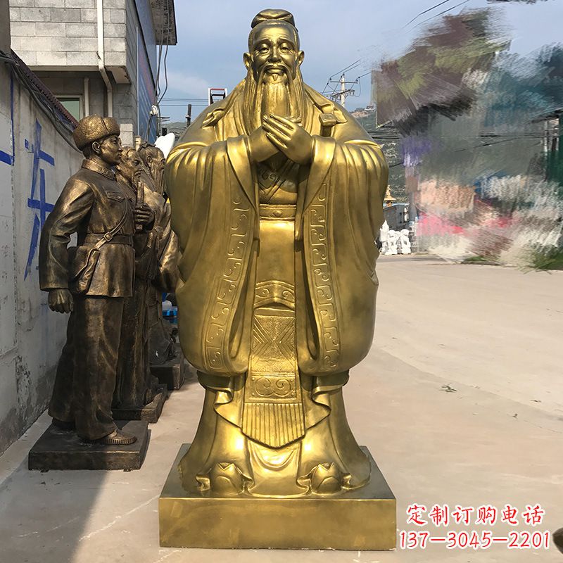 泉州校园孔子铜雕像
