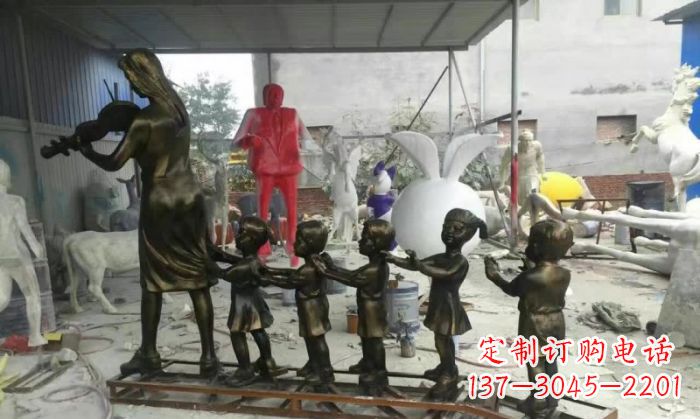 泉州校园老师和儿童铜雕
