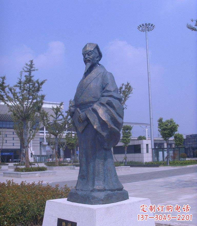 泉州校园陆游名人铜雕