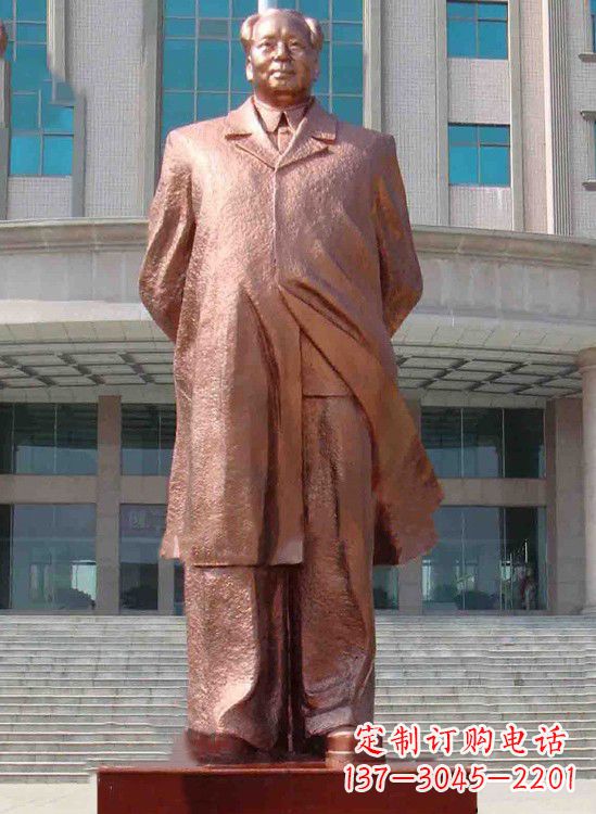 泉州校园毛主席铜像