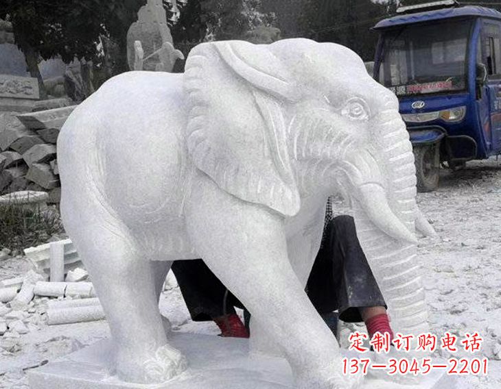 泉州写实大象石雕