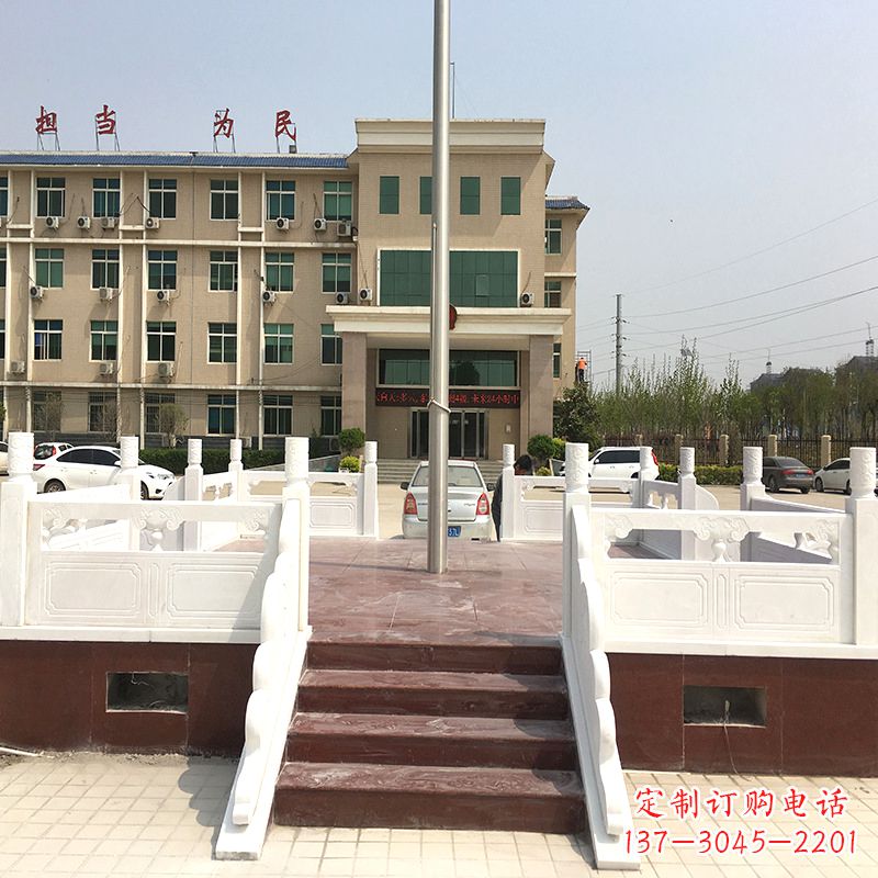 泉州学校广场石雕升旗台