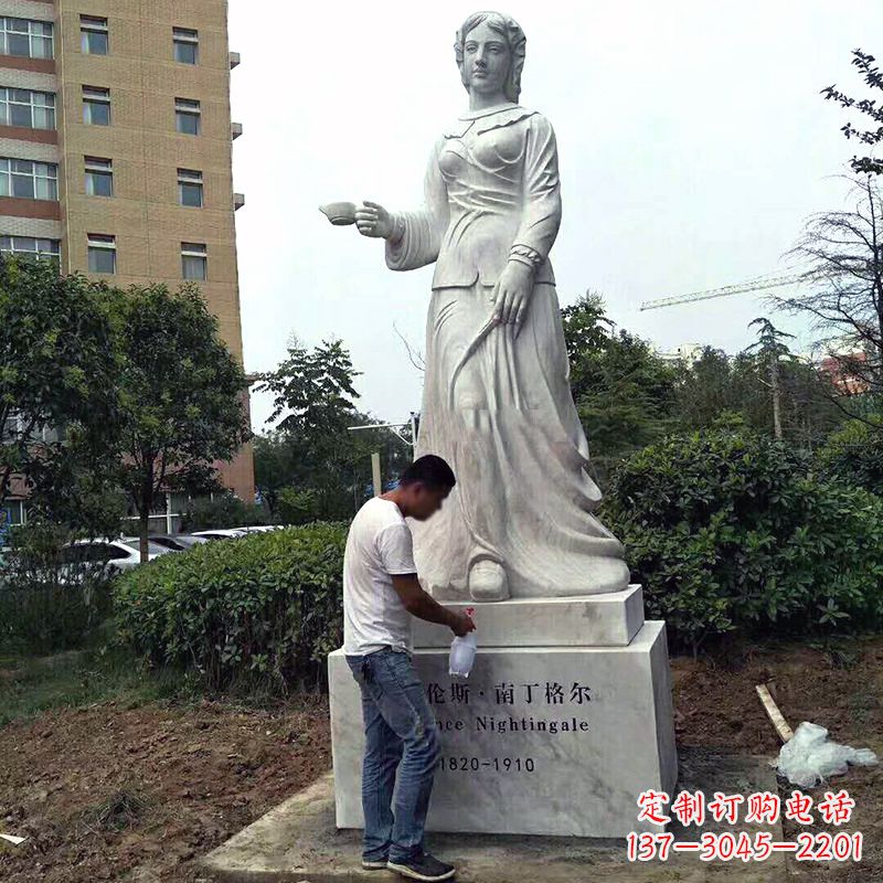 泉州医院园林提灯天使南丁格尔石雕塑