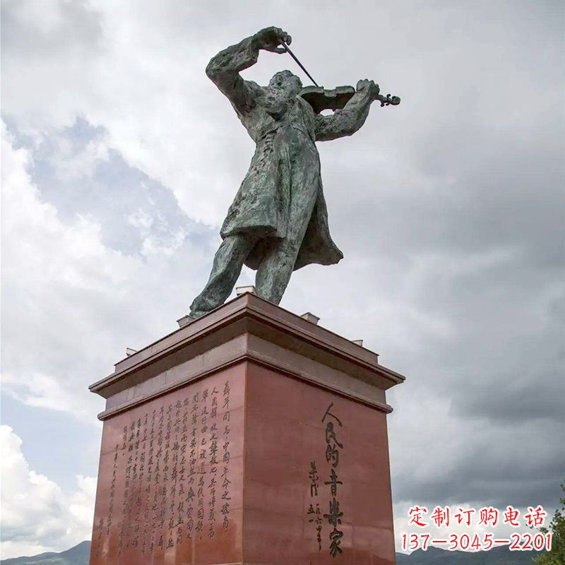 泉州音乐家聂耳拉小提琴景观名人雕塑