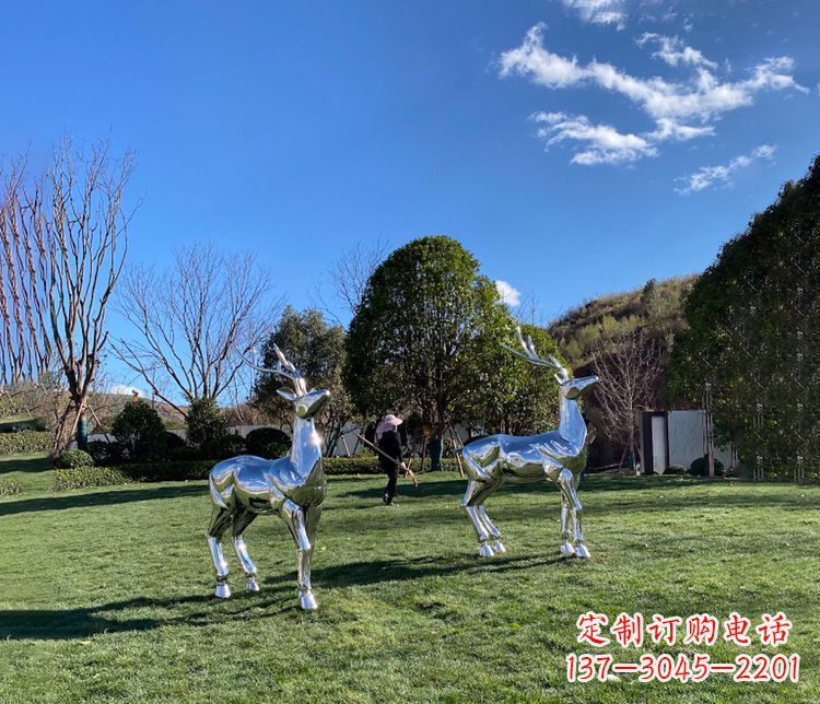 泉州园林镜面不锈钢梅花鹿雕塑