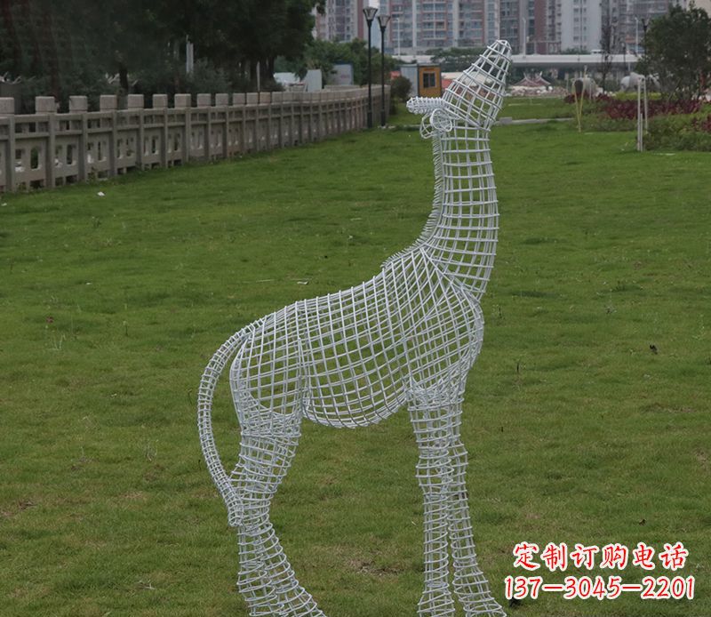 泉州园林镂空仰头麋鹿不锈钢雕塑