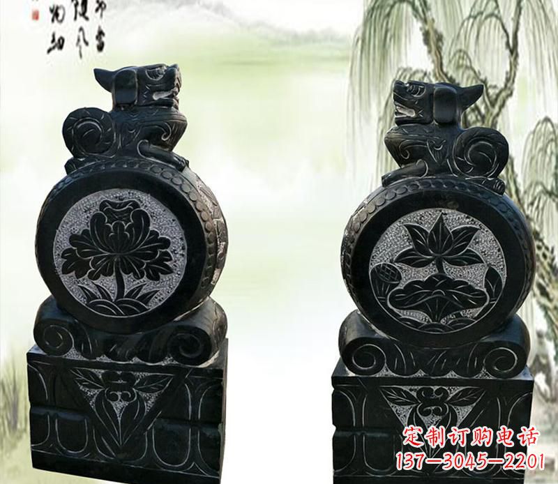 泉州园林貔貅门墩石雕