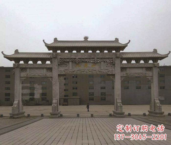 泉州园林三门牌坊景观石雕