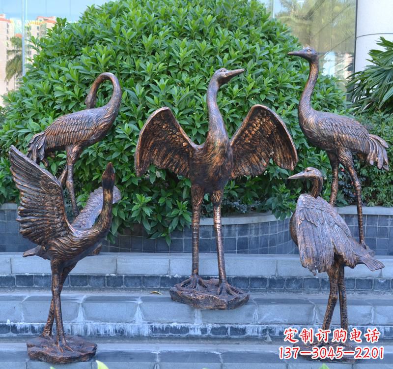 泉州展翅仙鹤雕塑