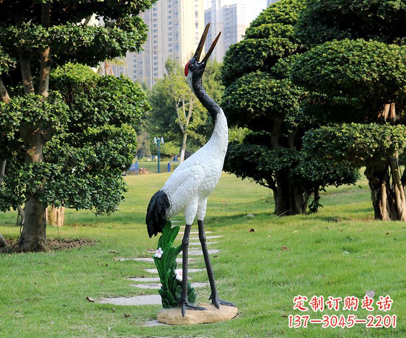 泉州站立仙鹤雕塑