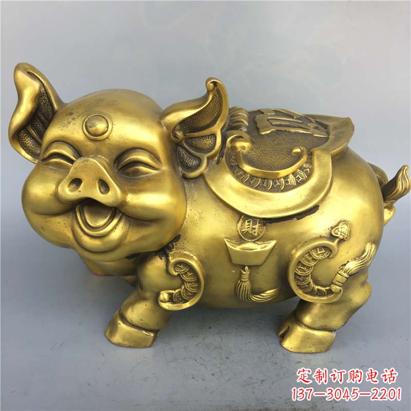 泉州招财卡通猪铜雕-企业商场美陈动物生肖风水雕塑摆件