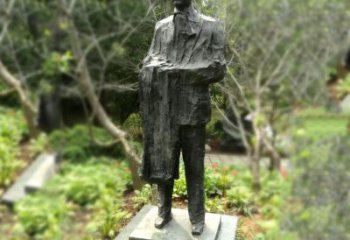 泉州徐悲鸿雕塑著名奔马画家公园铜雕像