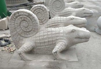 泉州园林水池水景鳄鱼砂岩喷水雕塑