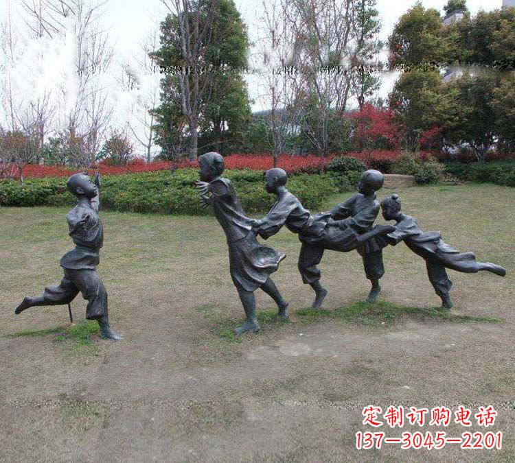 泉州铸铜老鹰捉小鸡儿童雕塑