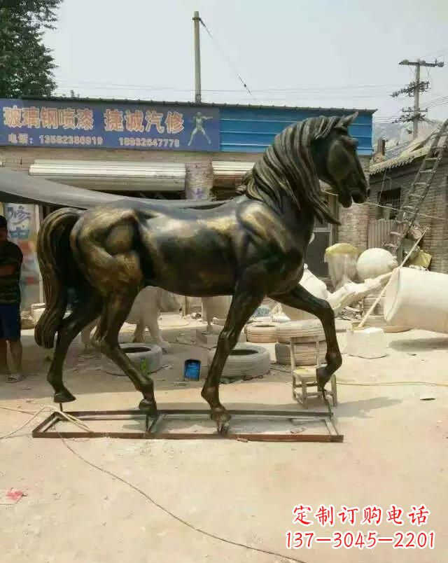 泉州铸铜马雕塑