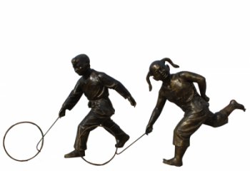 泉州公园滚铁环的儿童铜雕